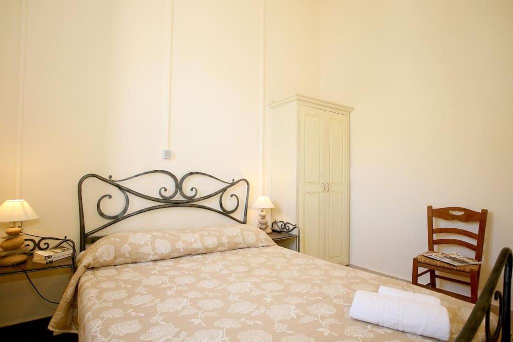 On The Beach Apartments Khora Sfakion Ngoại thất bức ảnh